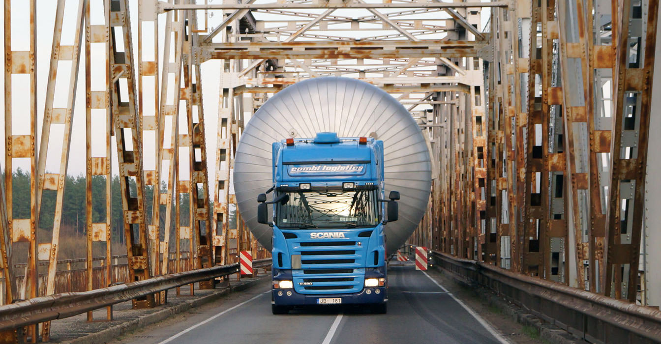 Großraum- und Schwertransport